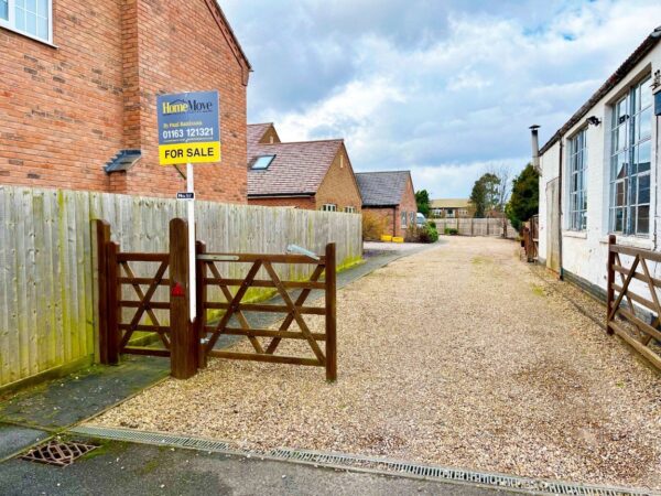 Barkby Road, Queniborough, Leicester, Leicestershire, LE7 3FE