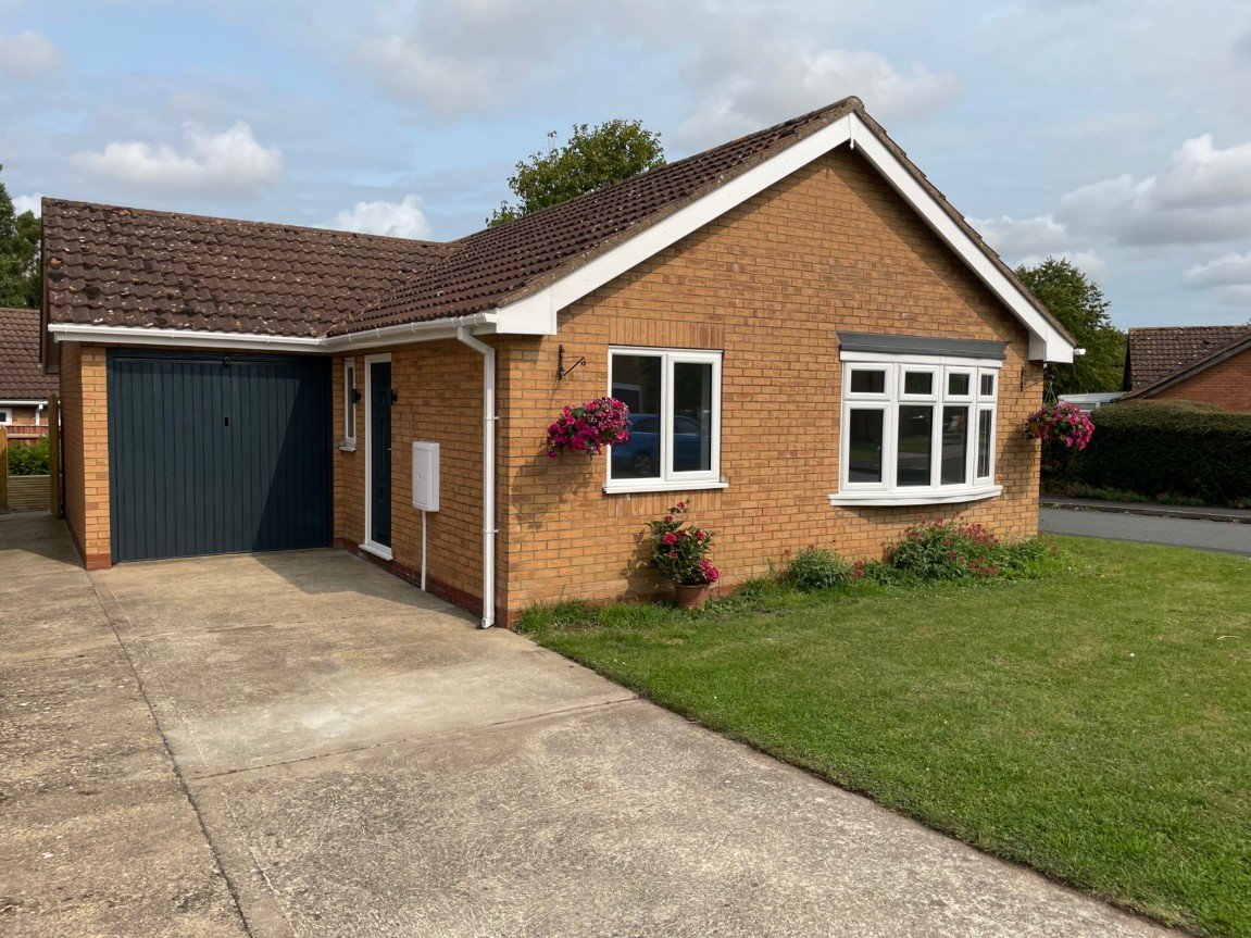 Hastings Drive, Wainfleet, Skegness, Lincolnshire, PE24 4PX