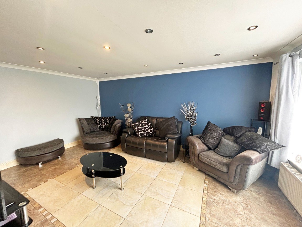 Elizabeth Crescent, Ingoldmells, Skegness, Lincolnshire, PE25 1NQ