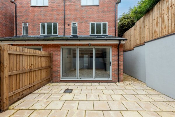 Beeches Rise, Mapperley Rise, Nottingham, NG3 5GH