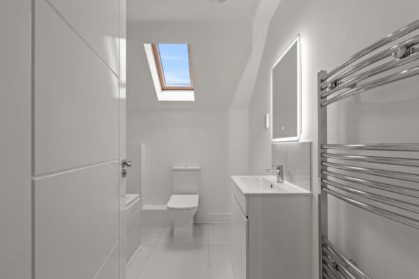 Beeches Rise, Mapperley Rise, Nottingham, NG3 5GH