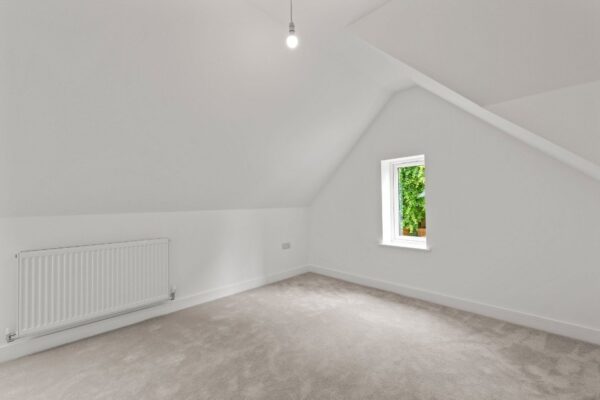 Beeches Rise, Mapperley Rise, Nottingham, NG3 5GH