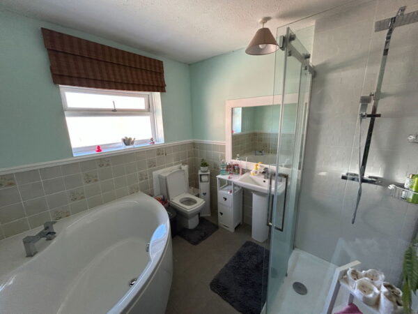 Roseberry Avenue, Skegness, Lincolnshire, PE25 3HA