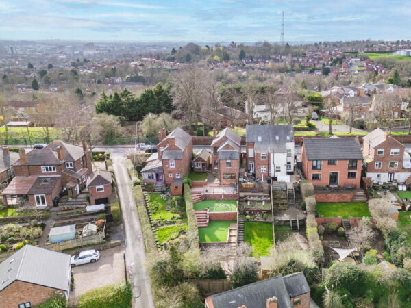 Porchester Road, Nottingham, NG3 6HE