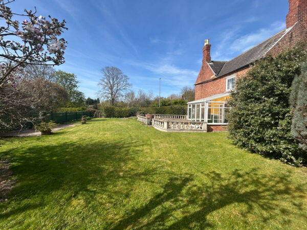South Grange, Main Road, Utterby, Louth, Lincolnshire, LN11 0TQ