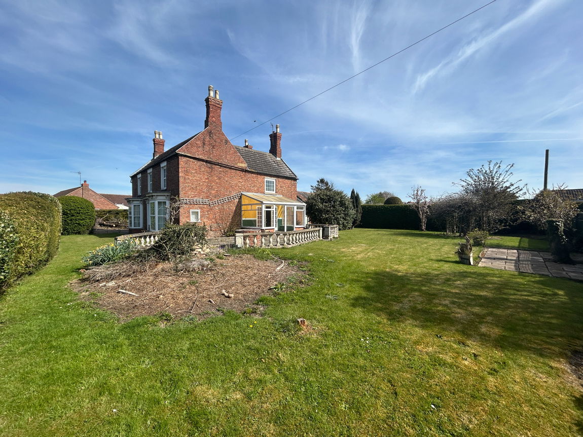 South Grange, Main Road, Utterby, Louth, Lincolnshire, LN11 0TQ
