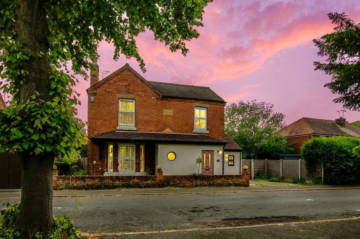Shaftesbury Avenue, Burton Joyce, Nottingham, NG14 5GL