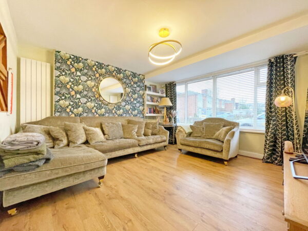 Welland Avenue, Gartree, Market Harborough, Leicestershire, LE16 7RW