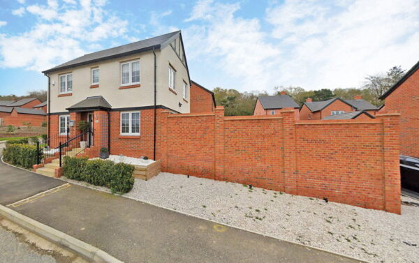 Brunswick Avenue, Coalville, LE67 4UP