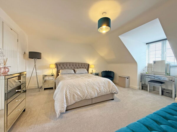 Airfield Road, Wellington Place, Market Harborough, Leicestershire, LE16 7BY