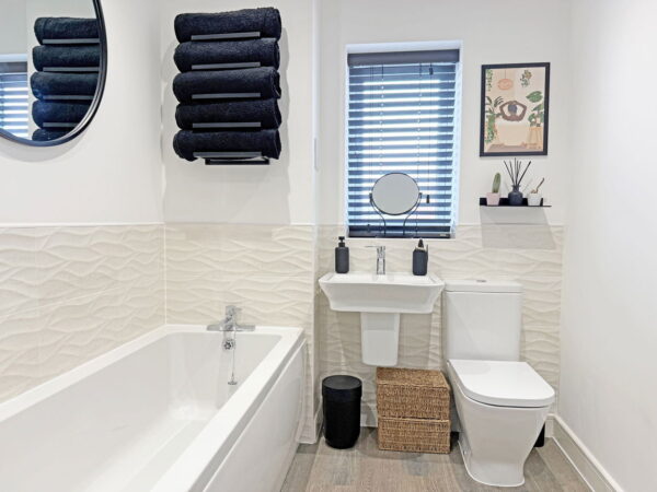 Airfield Road, Wellington Place, Market Harborough, Leicestershire, LE16 7BY