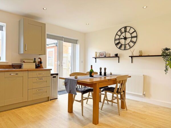 Kimble Close, Wellington Place, Market Harborough, Leicestershire, LE16 7EB