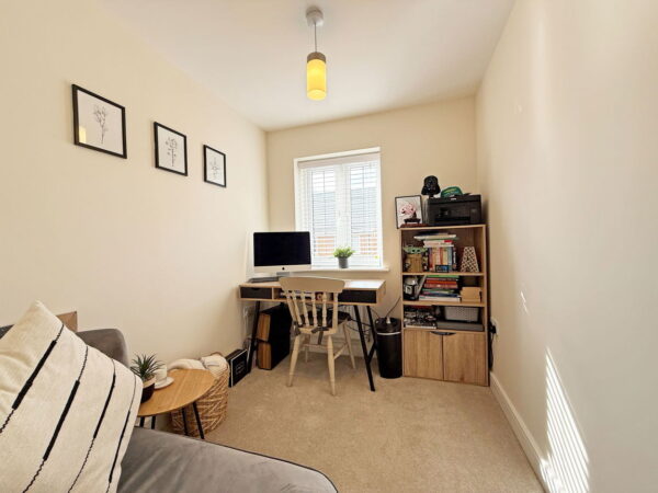 Kimble Close, Wellington Place, Market Harborough, Leicestershire, LE16 7EB