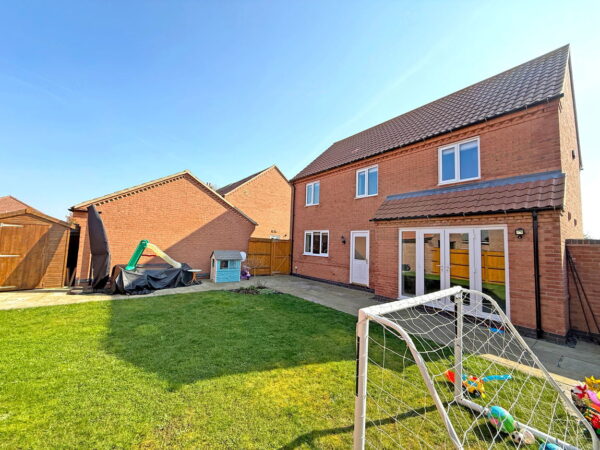 Townend Close, Husbands Bosworth, Lutterworth, Leicestershire, LE17 6RA