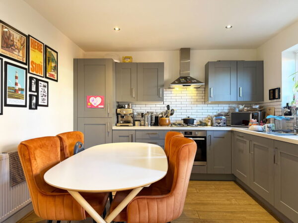 Harvest Road, Market Harborough, Leicestershire, LE16 9FN