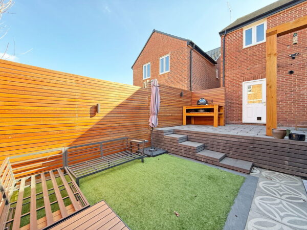 Harvest Road, Market Harborough, Leicestershire, LE16 9FN
