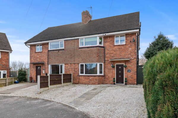 Long Meadow Hill, Lowdham, Nottingham, NG14 7DB
