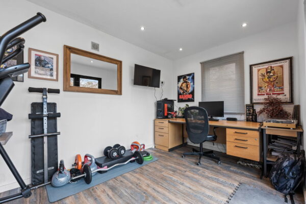 Long Meadow Hill, Lowdham, Nottingham, NG14 7DB