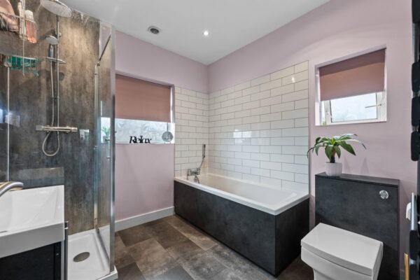 Long Meadow Hill, Lowdham, Nottingham, NG14 7DB