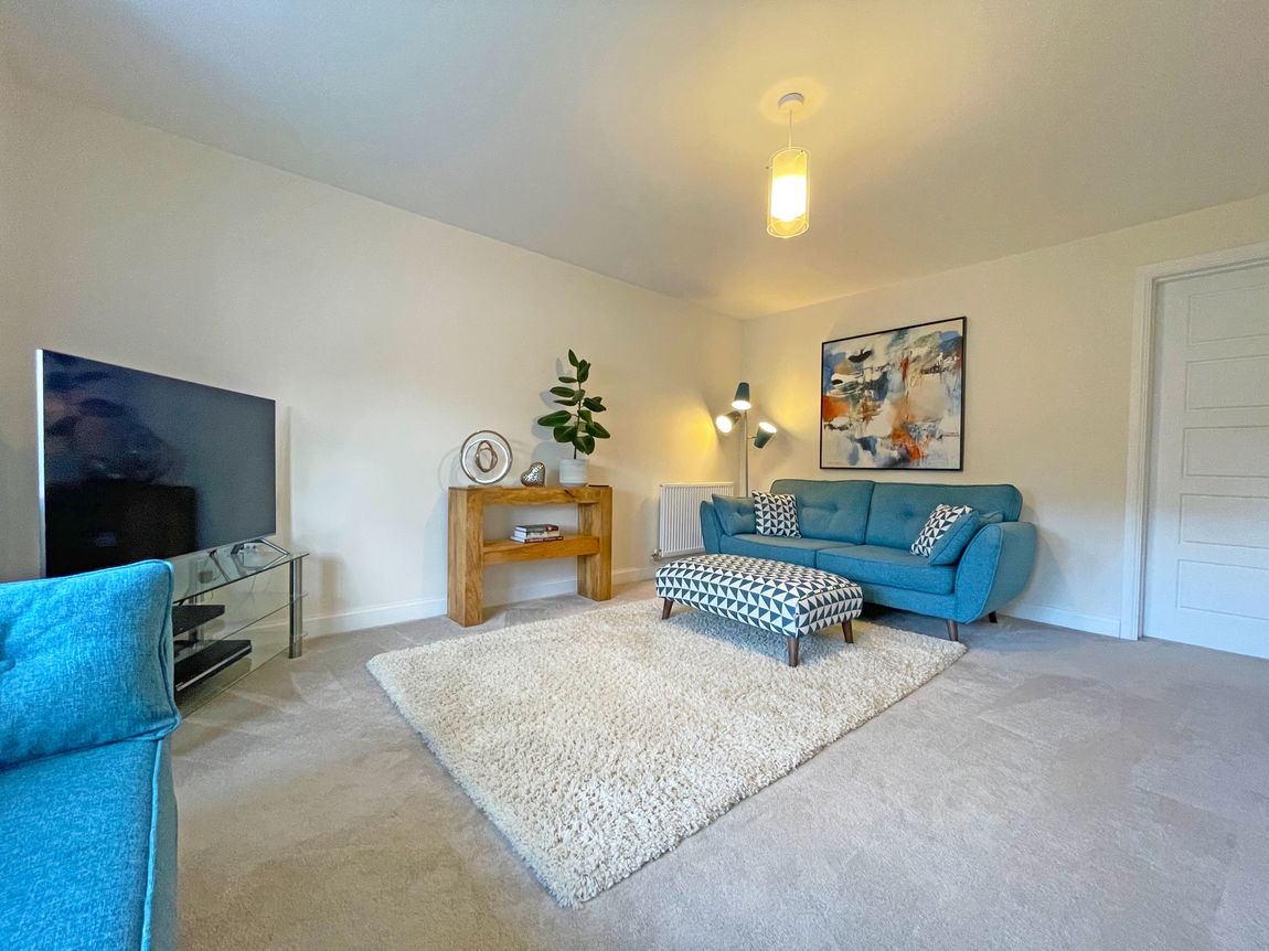 Arnold Drive, Corby, Northamptonshire, NN17 5FY