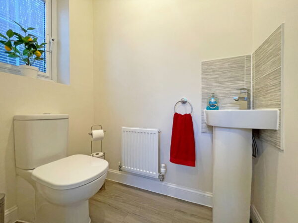Arnold Drive, Corby, Northamptonshire, NN17 5FY