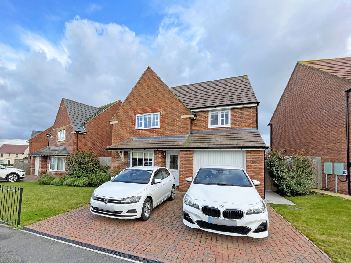 Arnold Drive, Corby, Northamptonshire, NN17 5FY