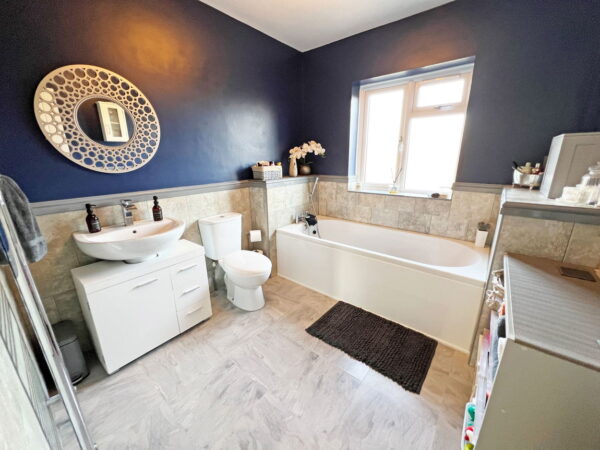 Leicester Road, Ibstock, LE67 6HL