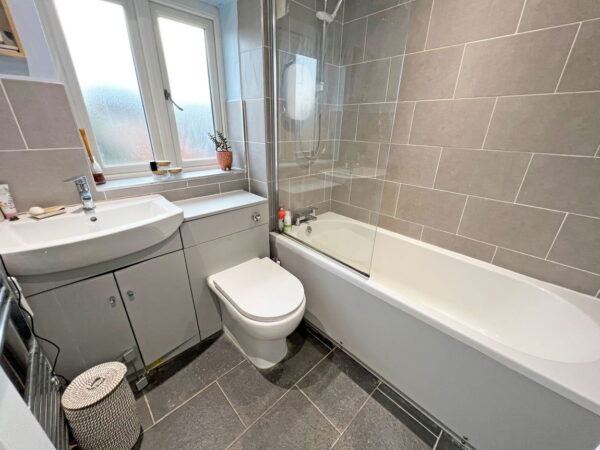 Jasmine Close, Lutterworth, LE17 4GR
