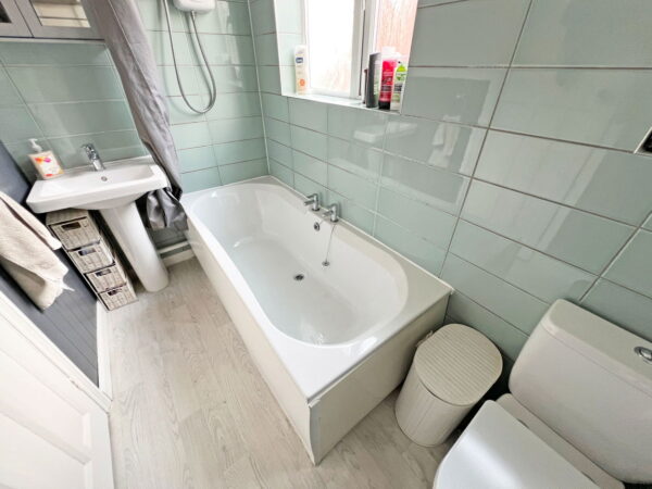 Forest Road, Coalville, LE67 3SH