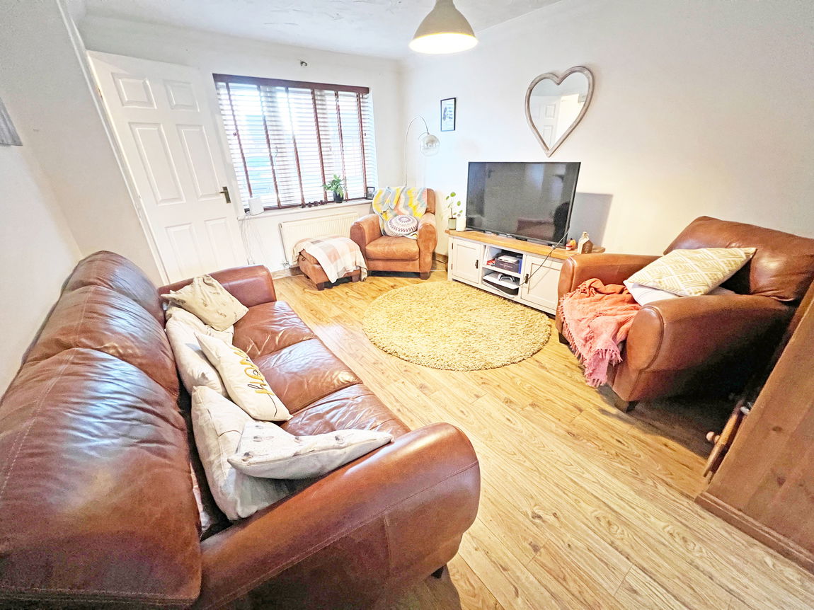 Jasmine Close, Lutterworth, LE17 4GR