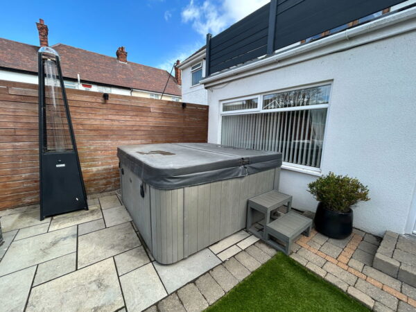 Hoylake Drive, Skegness, Lincolnshire, PE25 1AQ