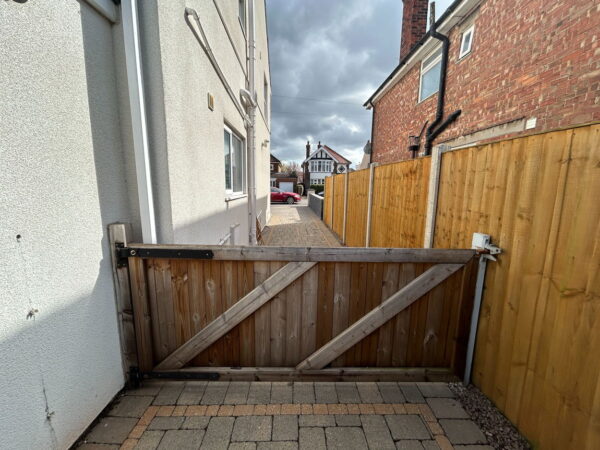 Hoylake Drive, Skegness, Lincolnshire, PE25 1AQ