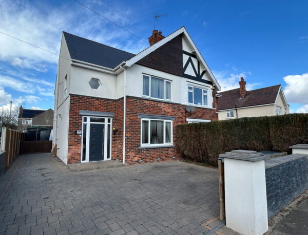 Hoylake Drive, Skegness, Lincolnshire, PE25 1AQ