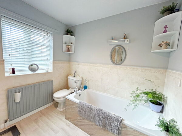 Wainfleet Road, Burgh Le Marsh, Skegness, Lincolnshire, PE24 5AH