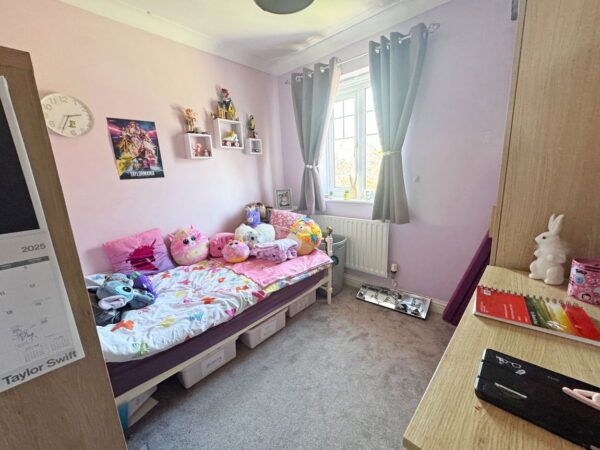 Oakham Close, Desborough, Northamptonshire