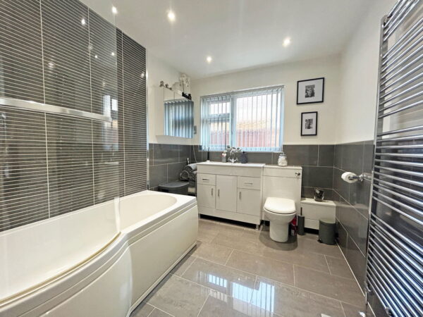 Davos Way, Skegness, Lincolnshire, PE25 1EL