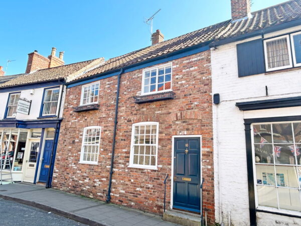 Eastgate, Louth, Lincolnshire, LN11 9NE