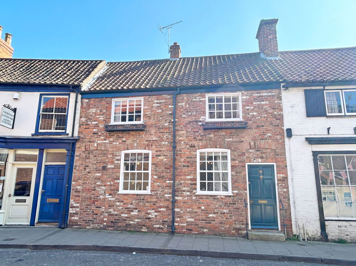 Eastgate, Louth, Lincolnshire, LN11 9NE