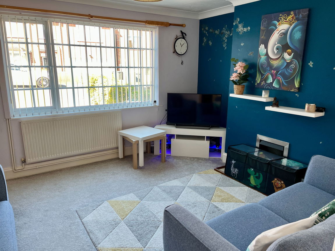 Stonehill Avenue, Birstall, Leicester, LE4 4JF