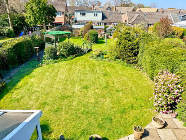 Loughborough Road, Rothley, Leicester, LE7 7NJ