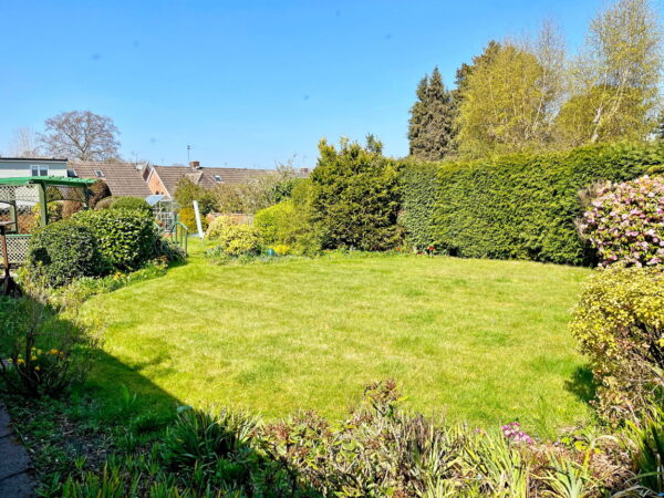 Loughborough Road, Rothley, Leicester, LE7 7NJ