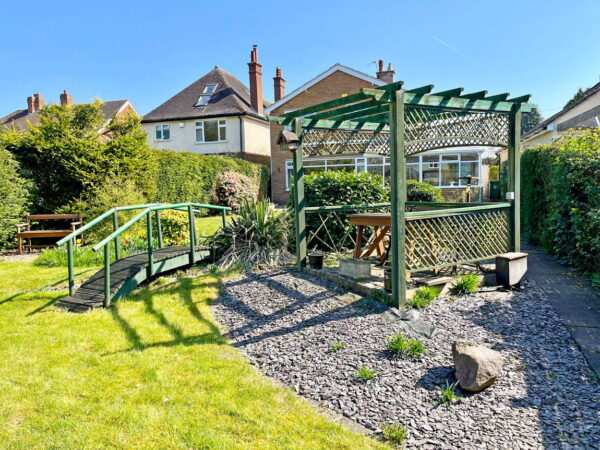 Loughborough Road, Rothley, Leicester, LE7 7NJ