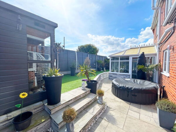 Brewster Lane, Wainfleet, Skegness, Lincolnshire, PE24 4LS
