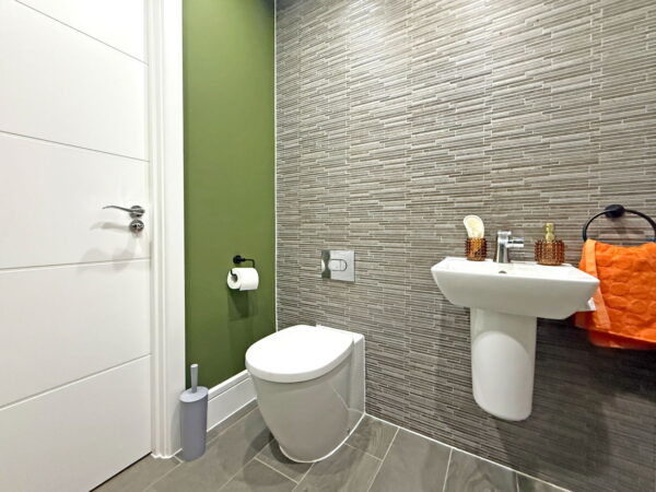 Angell Drive, Market Harborough, Leicestershire, LE16 9JE