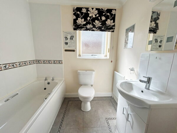 Mumby Meadows, Mumby, Alford, Lincolnshire, LN13 9GF