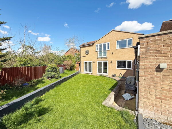 Edward Road, Fleckney, Leicester, Leicestershire, LE8 8AD
