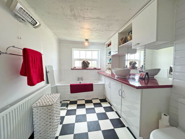 Spilsby Road, Wainfleet, Skegness, Lincolnshire, PE24 4LP