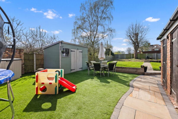 Long Meadow Hill, Lowdham, Nottingham, NG14 7DB