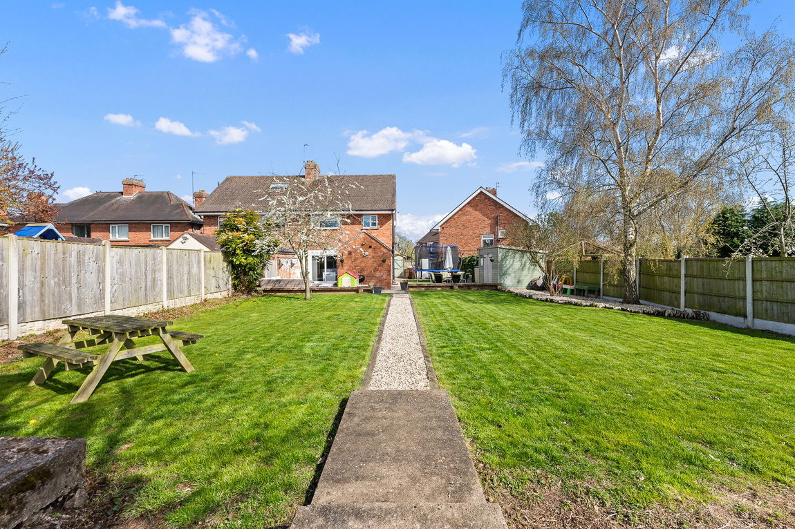 Long Meadow Hill, Lowdham, Nottingham, NG14 7DB