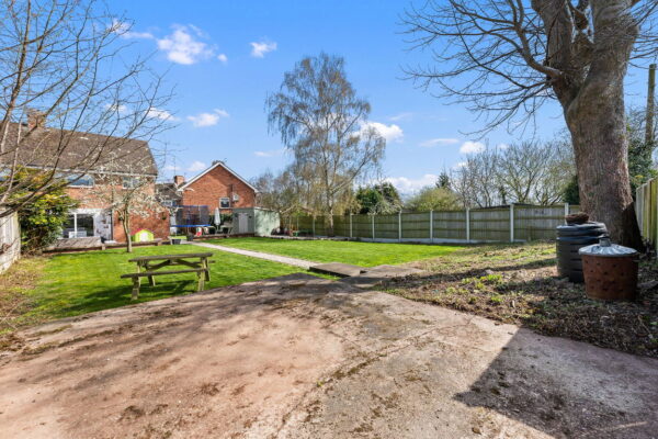 Long Meadow Hill, Lowdham, Nottingham, NG14 7DB